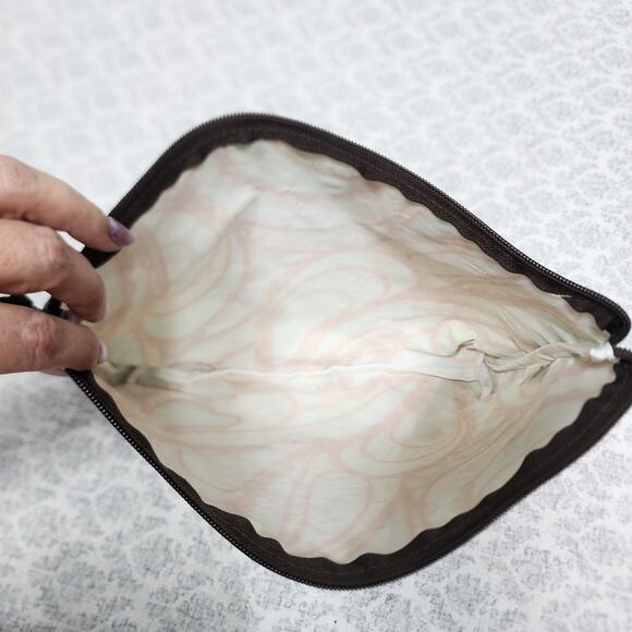 Thirty-One Green Paisley Zipper Pouch - Picture 3 of 5